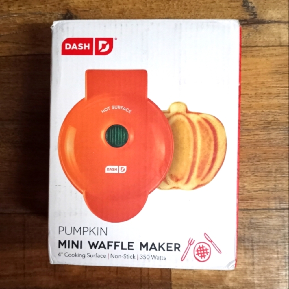 Dash Mini Pumpkin Waffle Maker